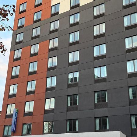 Holiday Inn Express & Suites New York Dış mekan fotoğraf