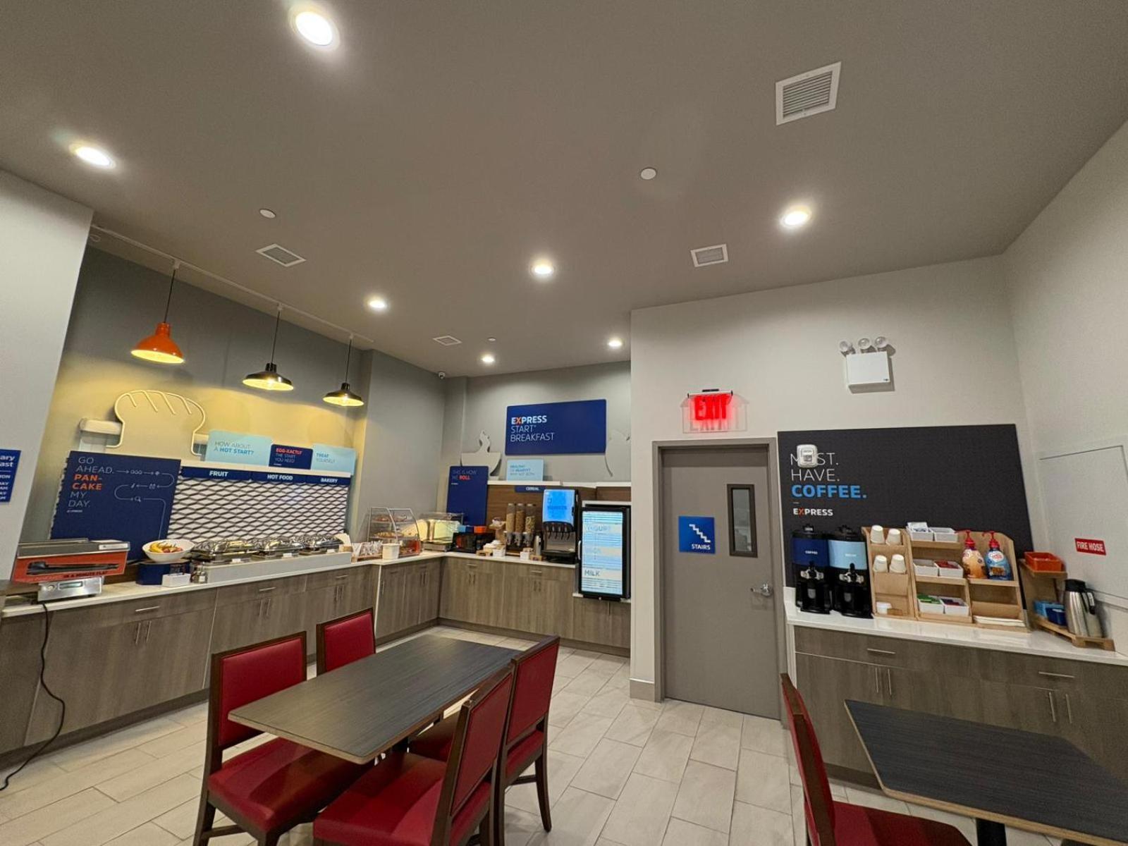 Holiday Inn Express & Suites New York Dış mekan fotoğraf