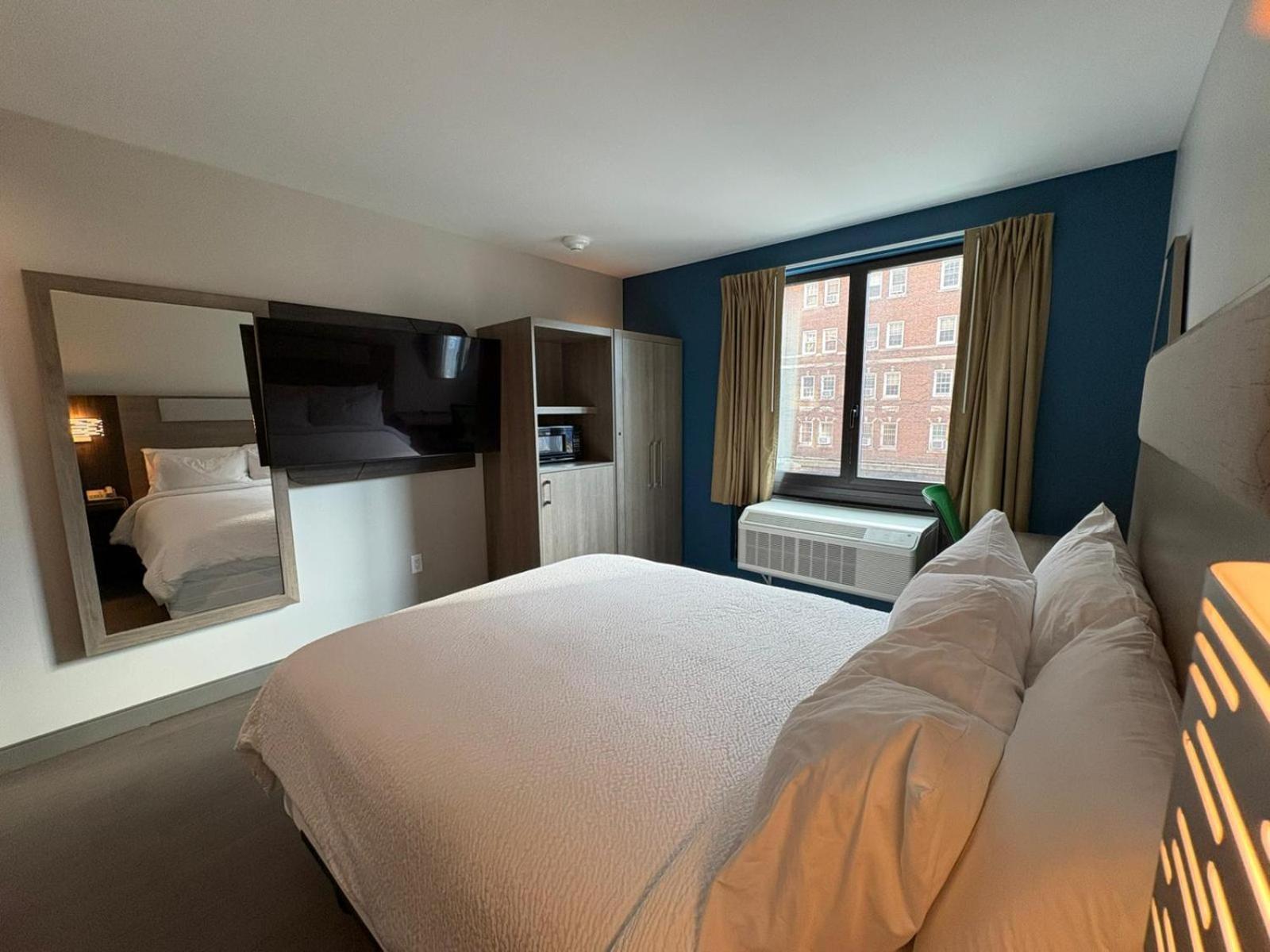 Holiday Inn Express & Suites New York Dış mekan fotoğraf